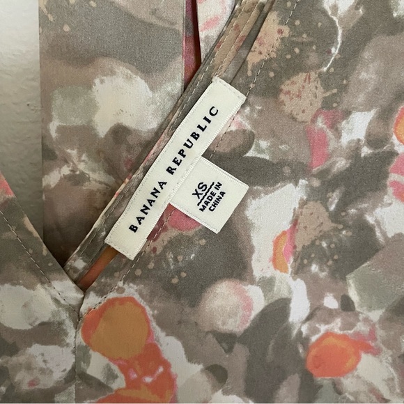 Banana Republic Silk Watercolor Floral Tie Waist Tunic - Picture 7 of 11